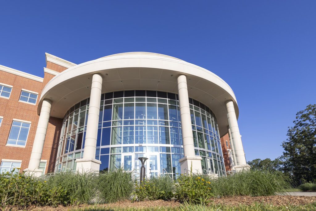 Side view of the OCH Main building, captured from the left side.
