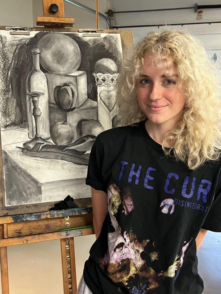 Eva's photo with her drawing.